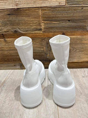 by o la la White Platform Leather Boots